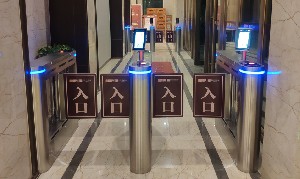 貴州萊蒙悅府售樓中心人臉識別速通門